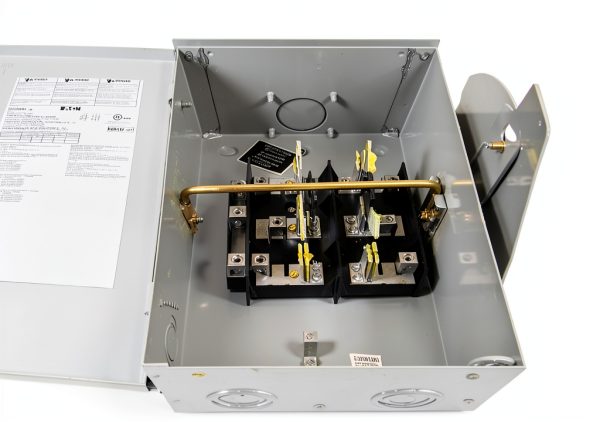 Eaton 100 Amp 120/240V 24,000W Double-Throw Safety Switch-4